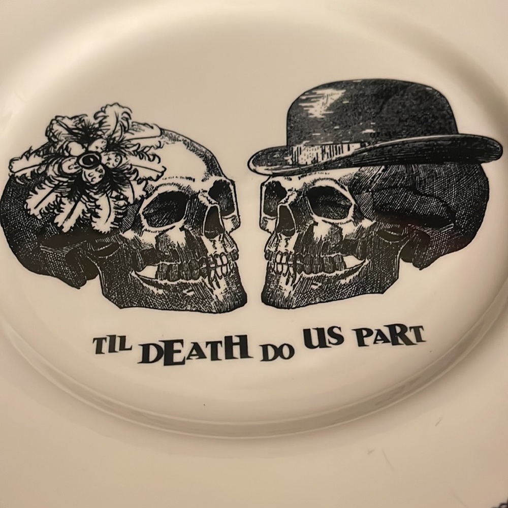 "Till Death do us part" Skulls Dinner Plate by Royal Stafford. - Picture 2 of 4